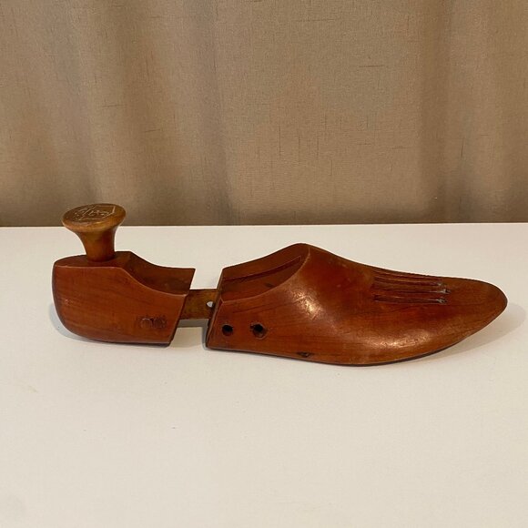 Florsheim Other - Vintage Florsheim Wooden Shoe Stretcher – Adjustable to 10.5" – Ball Width 3.5"‎